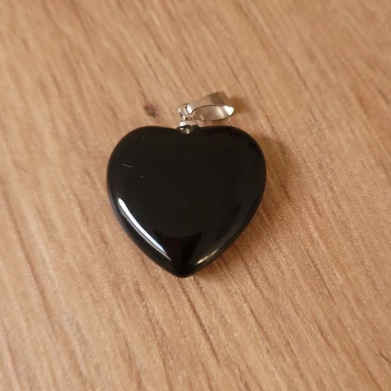 Ónix szív alakú ásvány medál